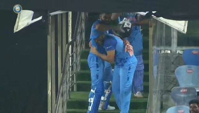 Watch: Virat Kohli, Rohit Sharma's wild celebrations as India win T20I series against Australia Watch: Virat Kohli, Rohit Sharma's wild celebrations as India win T20I series against Australia