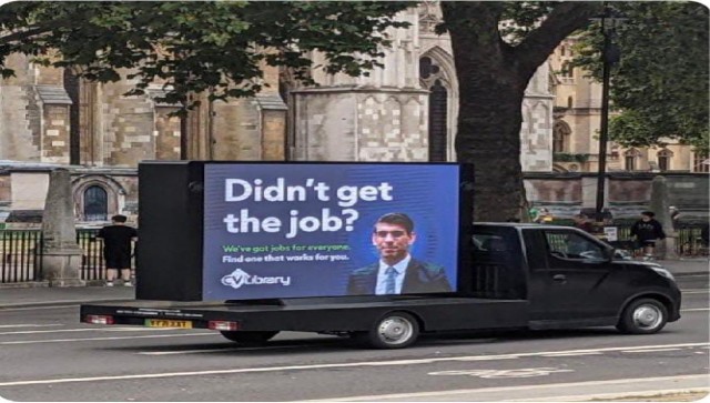 UK job search company takes jibe at Rishi Sunak with peculiar advertisement, internet in splits UK job search company takes jibe at Rishi Sunak with peculiar advertisement, internet in splits