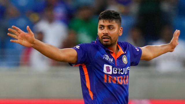 India vs Ireland: Saba Karim hints at Avesh Khan replacing Arshdeep Singh in 2nd T20I India vs Ireland: Saba Karim hints at Avesh Khan replacing Arshdeep Singh in 2nd T20I