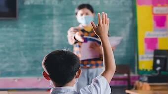 Teachers' Day 2022: Wishes and messages to share with your beloved teachers