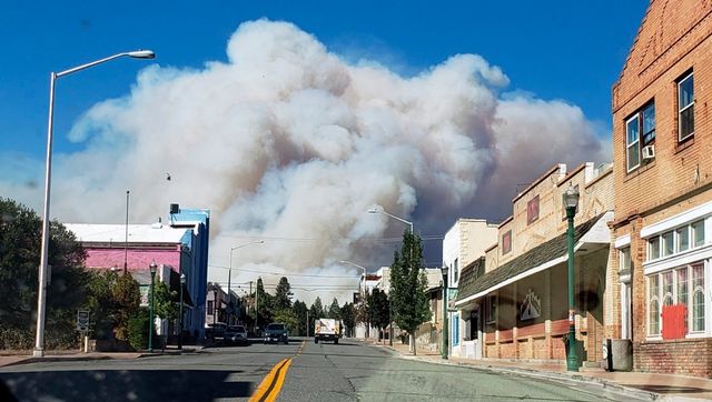 Fast moving Northern California wildfire destroys multiple homes, forces residents to flee Fast moving Northern California wildfire destroys multiple homes, forces residents to flee