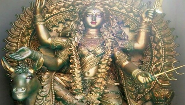 Navratri 2022 Day 7: Which colour is considered auspicious on this day? Navratri 2022 Day 7: Which colour is considered auspicious on this day?