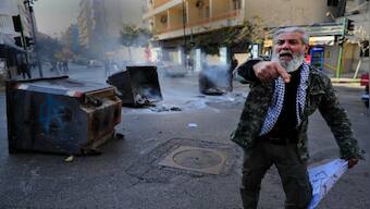 Lebanon economic crisis: Currency hits record low amid bank closures