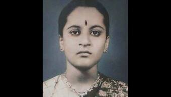 Mahesh Babu remembers his mother Indira Devi by sharing her picture