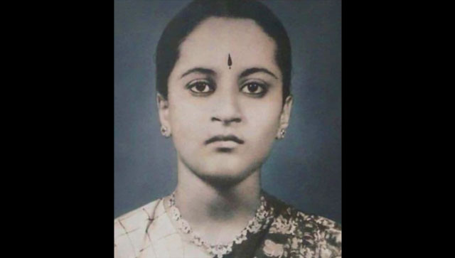 Mahesh Babu remembers his mother Indira Devi by sharing her picture Mahesh Babu remembers his mother Indira Devi by sharing her picture