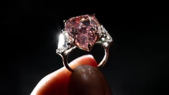 Fortune Pink, rare pink diamond, to be auctioned in Geneva in November