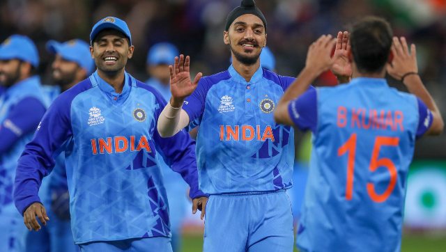 T20 World Cup: Arshdeep Singh credits Bhuvneshwar Kumar for his success in tournament T20 World Cup: Arshdeep Singh credits Bhuvneshwar Kumar for his success in tournament