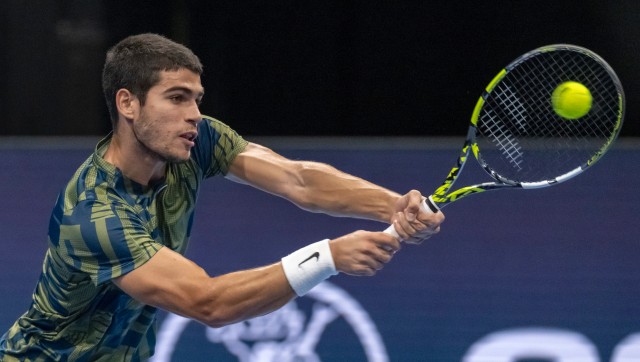 Carlos Alcaraz comes from behind to win at first Swiss Indoors in 3 years Carlos Alcaraz comes from behind to win at first Swiss Indoors in 3 years
