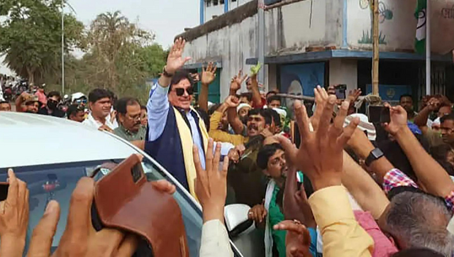 West Bengal: Posters against Trinamool Congress MP Shatrughan Sinha in Asansol West Bengal: Posters against Trinamool Congress MP Shatrughan Sinha in Asansol