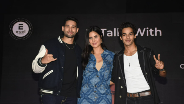 Katrina Kaif, Siddhant, Ishaan enjoy with the students during their visit to IIT Bombay for the promotion of Phone Bhoot Katrina Kaif, Siddhant, Ishaan enjoy with the students during their visit to IIT Bombay for the promotion of Phone Bhoot