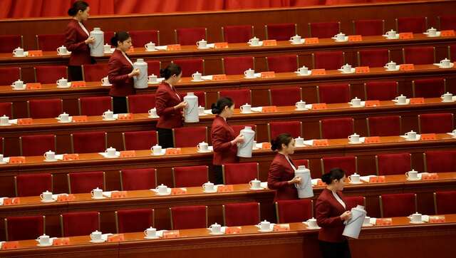 Watch: How tea is served in a synchronized manner at China’s Party Congress Watch: How tea is served in a synchronized manner at China’s Party Congress
