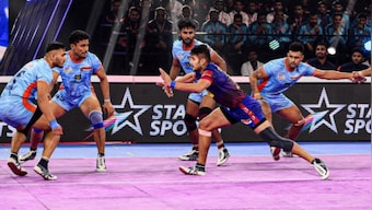 Pro Kabaddi League 2022: U Mumba clinch 37-29 win against Gujarat Giants; Dabang Delhi suffer second straight defeat