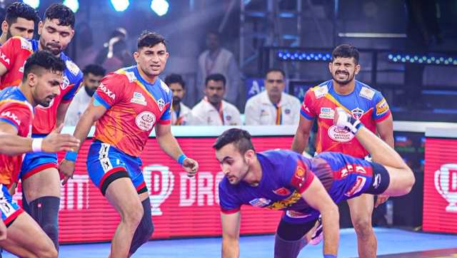 Pro Kabaddi 9 HIGHLIGHTS: Dabang Delhi beat UP Yoddhas; Bengal Warriors thump Bengaluru Bulls Pro Kabaddi 9 HIGHLIGHTS: Dabang Delhi beat UP Yoddhas; Bengal Warriors thump Bengaluru Bulls