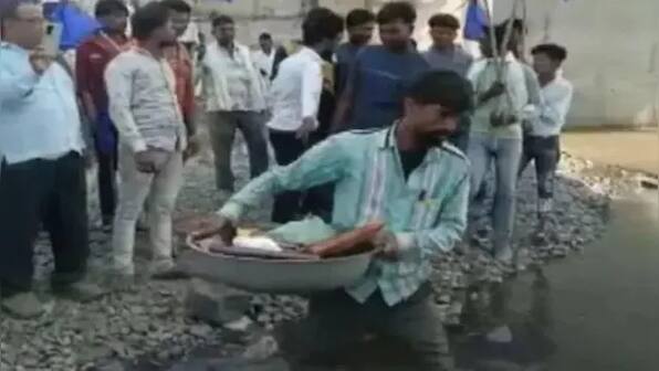 Rajasthan: Top district officials make fact-finding visit to Dalit family which converted to Buddhism