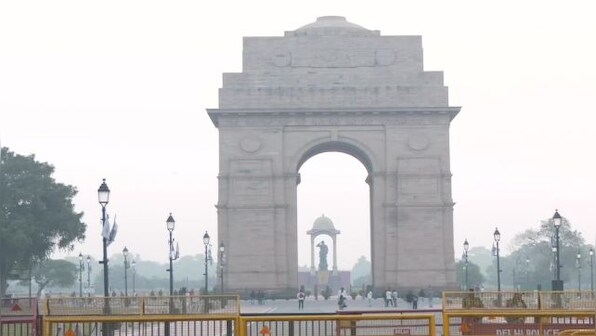 Delhi's cracker ban goes up in smoke; air turns 'very poor', but still 2nd best on Diwali in 7 years