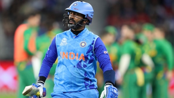 T20 World Cup: Virender Sehwag questions Karthik's selection over Pant, asks 'Karthik kab Australia me khele?'