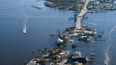 Florida deaths rise to 47 amid struggle to recover from Hurricane Ian