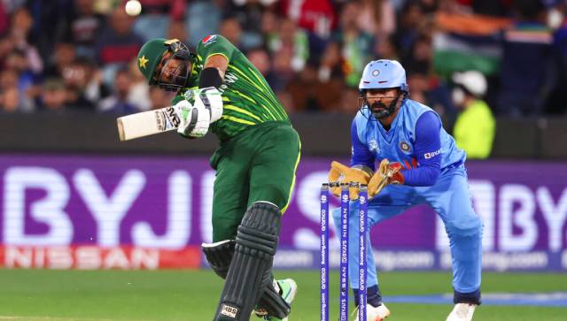 India vs Pakistan: Iftikhar Ahmed smashes four sixes in quick succession during T20 World Cup India vs Pakistan: Iftikhar Ahmed smashes four sixes in quick succession during T20 World Cup