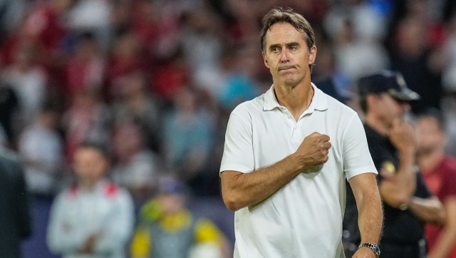 Sevilla sack Julen Lopetegui after Champions League defeat against Borussia Dortmund Sevilla sack Julen Lopetegui after Champions League defeat against Borussia Dortmund