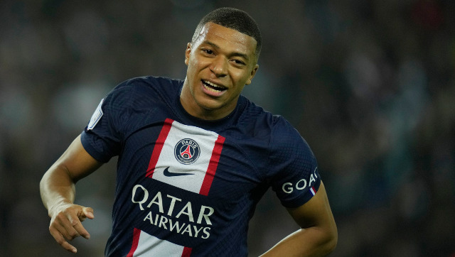 Ligue 1: Messi and Neymar-less PSG suffer first defeat of season as Lens clinch 3-1 win Ligue 1: Messi and Neymar-less PSG suffer first defeat of season as Lens clinch 3-1 win