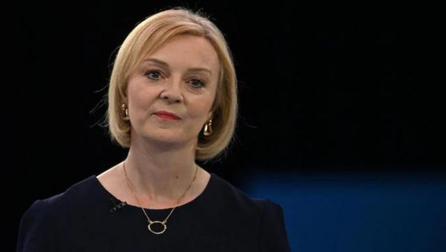 Liz Truss apologises for going 'too far too fast' on economic reforms but vows to stay on Liz Truss apologises for going 'too far too fast' on economic reforms but vows to stay on