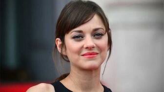 Iran anti-hijab protests: Isabelle Huppert, Marion Cotillard support women protestors by cutting hair