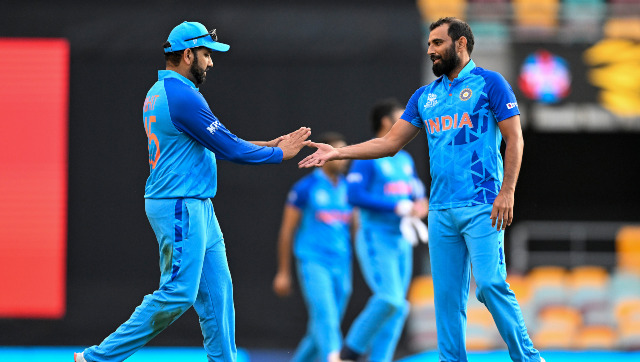 India vs Australia, T20 World Cup warm-up: Mohammed Shami's over, Virat Kohli's screamer and other talking points India vs Australia, T20 World Cup warm-up: Mohammed Shami's over, Virat Kohli's screamer and other talking points