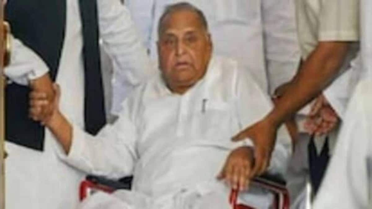 Mulayam Singh Yadav's condition remains critical, on life saving drugs