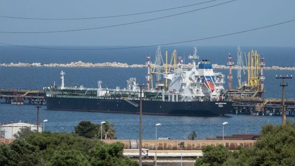 Top allies agree to back never-before-tried plan to cap Russian oil price as winter nears