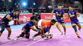 Pro Kabaddi 2022: Guman Singh, Jai Bhagwan shine as U Mumba defeat UP Yoddhas; Dabang Delhi overpower Gujarat Giants