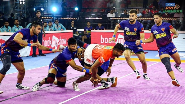 Pro Kabaddi 2022: Guman Singh, Jai Bhagwan shine as U Mumba defeat UP Yoddhas; Dabang Delhi overpower Gujarat Giants