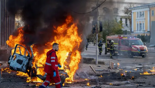 Russia-Ukraine War: Kyiv hit by kamikaze drones as Russian assault intensifies Russia-Ukraine War: Kyiv hit by kamikaze drones as Russian assault intensifies