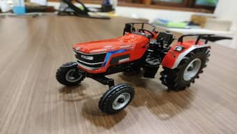 Guess country in Anand Mahindra’s latest Twitter quiz. Prize? Scale model of tractor