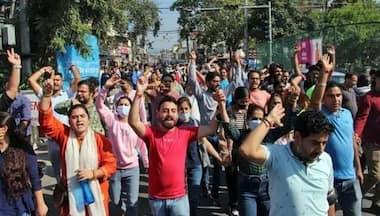 WATCH | In Kolkata, police forcibly remove TET candidates from protest site, impose Sec 144