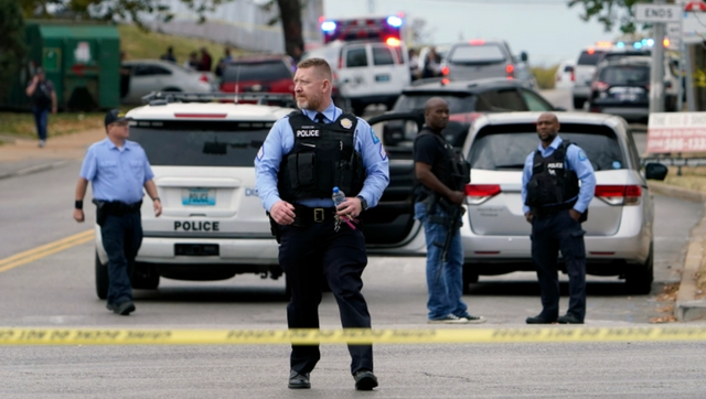 US Shooting: 3 killed after gunman opens fire in St. Louis school US Shooting: 3 killed after gunman opens fire in St. Louis school