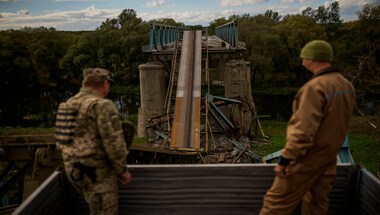 Ukraine claws back more territory Russia is trying to absorb