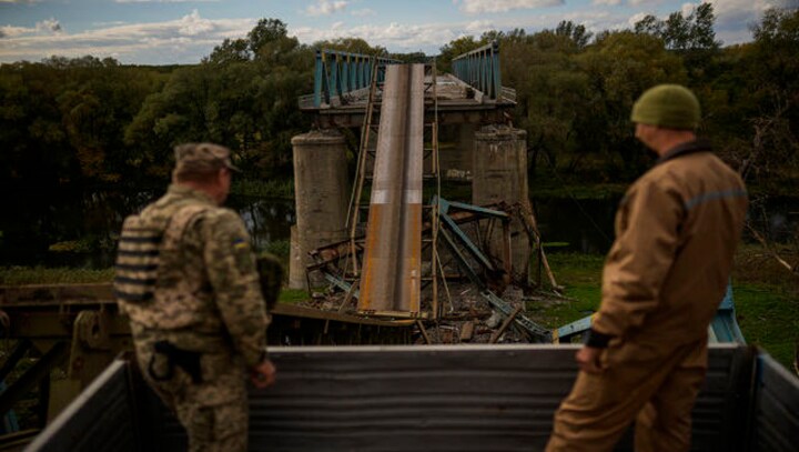 Ukraine claws back more territory Russia is trying to absorb