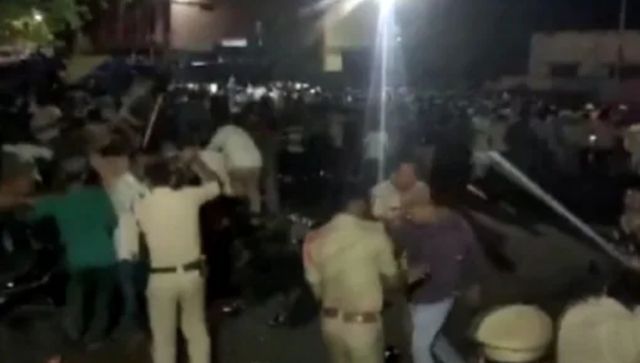 Woman sprayed with inflammable substance at Durga Puja pandal in MP's Jabalpur, Hindu organizations protest Woman sprayed with inflammable substance at Durga Puja pandal in MP's Jabalpur, Hindu organizations protest