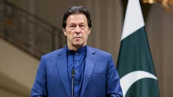 Ahead of Imran Khan's 'Long March' domestic turmoil intensifies in Pakistan after ECP disqualifies former PM