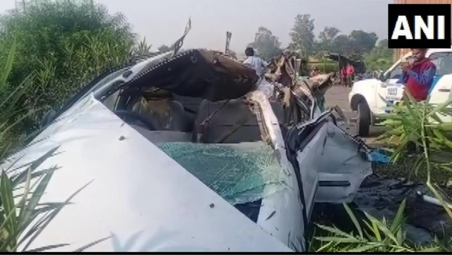 Uttar Pradesh: 5 of same family killed as speeding car hits pole near Prayagraj Uttar Pradesh: 5 of same family killed as speeding car hits pole near Prayagraj