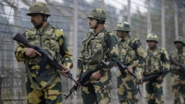 West Bengal: Cattle smuggler killed in gunfight with BSF on India-Bangladesh border West Bengal: Cattle smuggler killed in gunfight with BSF on India-Bangladesh border