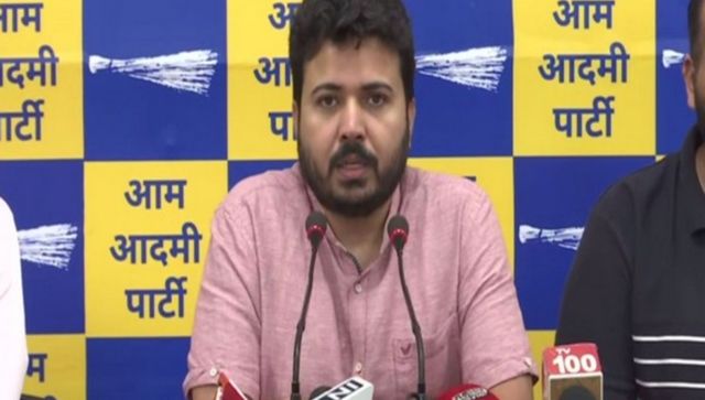 Hefty loss to MCD due to parking fee collection irregularities, alleges AAP Hefty loss to MCD due to parking fee collection irregularities, alleges AAP