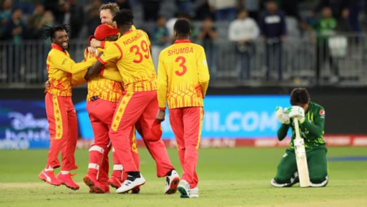 T20 World Cup: Zimbabwe win hearts on Twitter with thrilling win as ex-Pakistan cricketers slam Men in Green