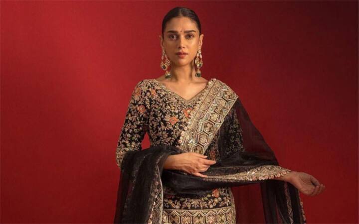 Happy Birthday Aditi Rao Hydari: Five times the actress served modern day elegance in all-black ensemble Happy Birthday Aditi Rao Hydari: Five times the actress served modern day elegance in all-black ensemble