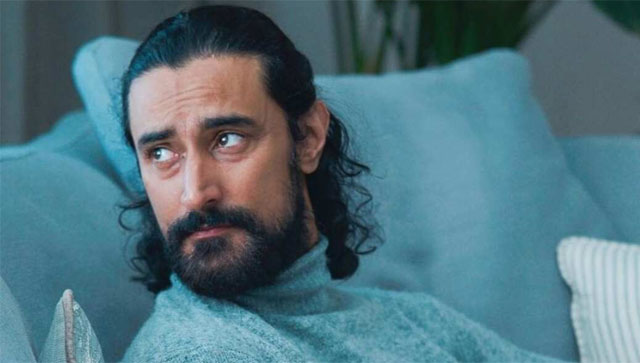 Happy Birthday Kunal Kapoor: Here's a glimpse of the handsome hunk's Instagram gallery Happy Birthday Kunal Kapoor: Here's a glimpse of the handsome hunk's Instagram gallery