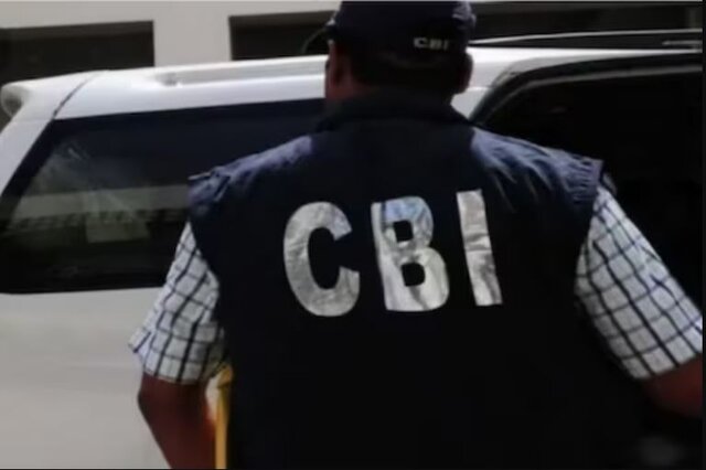 CBI moves plea in court to make businessman Dinesh Arora a witness in Excise Policy case CBI moves plea in court to make businessman Dinesh Arora a witness in Excise Policy case