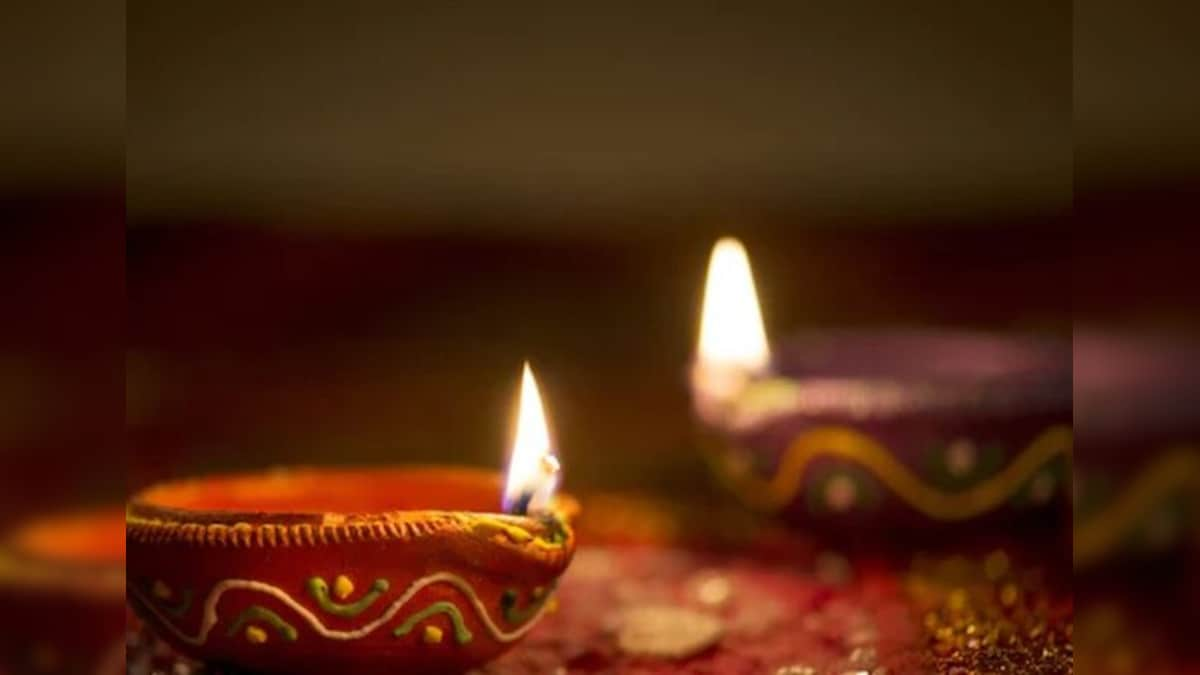 Dhanteras 2022: Why do people light oil lamps on this day? Know its significance