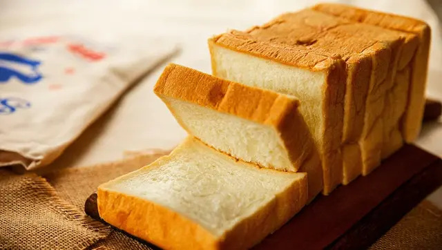 5 reasons why you should avoid eating bread empty stomach 5 reasons why you should avoid eating bread empty stomach