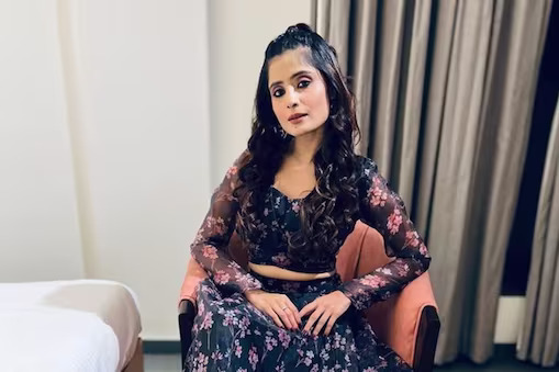 Vaishali Thakkar suicide case: Lookout circular issued against Rahul Navlani and his wife Vaishali Thakkar suicide case: Lookout circular issued against Rahul Navlani and his wife