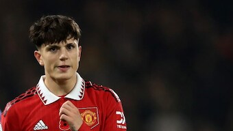 Premier League: Alejandro Garnacho's late strike sees Man Utd edge Fulham 2-1
